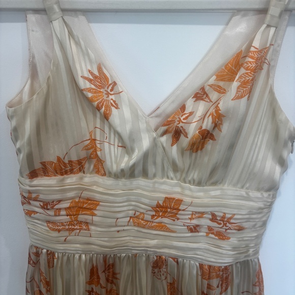 Laundry by Shelli Segal • Silk Sleeveless Dress • Size 2 • Cream & Orange - Picture 2 of 4